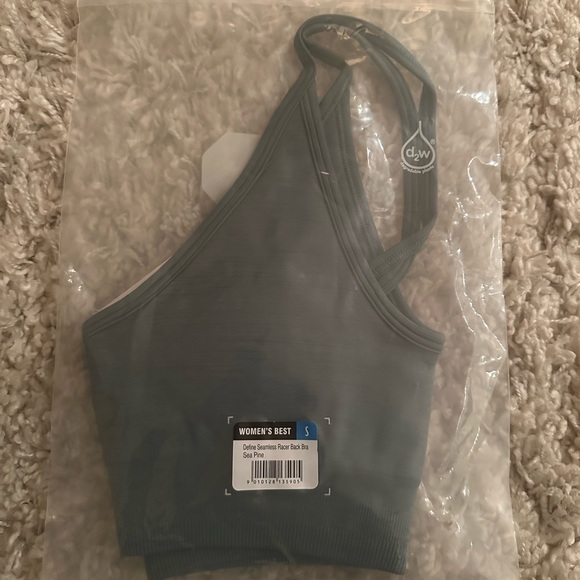 NWT Women’s Best - Define Seamless Racer Back Bra - Picture 3 of 3